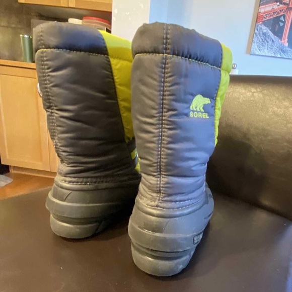 *** SOLD *** Sorel Unisex boots - Picture 2 of 5